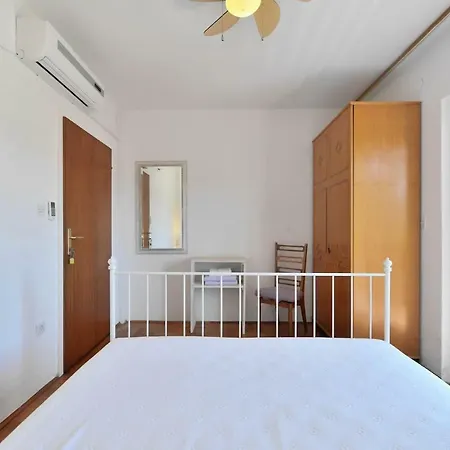 Luka's House - Zf Hvar Inn