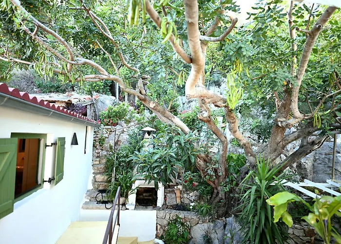 Luka's House - Zf Hvar * Хвар